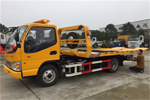 新宁哪里有拖车服务